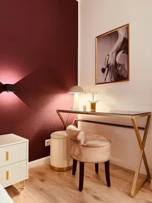 3 Raum City-Apartment - 5Min Zum Hbf Grupello-1 Dusseldorf Apartment