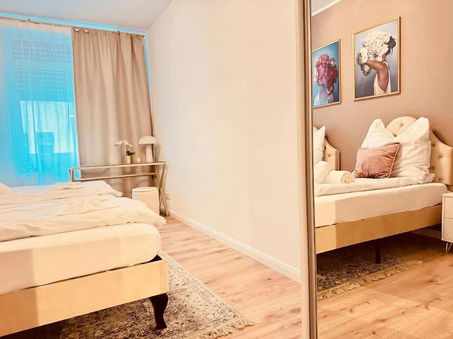 3 Raum City-Apartment - 5Min Zum Hbf Grupello-1 Dusseldorf 0*,  Germany
